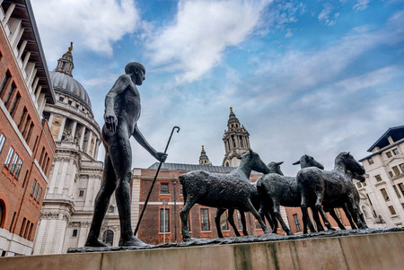 London, UK- January 12, 2018: Shepherd and Sheep by Dame Elisabeth Frink Paternoster Square City of Londonのeditorial素材