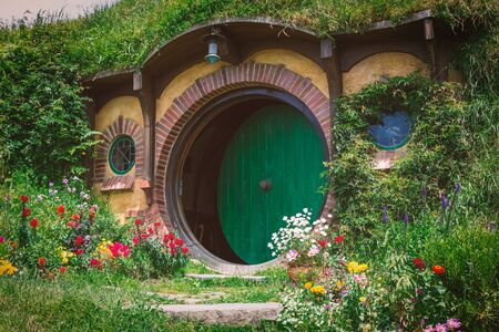 MATAMATA, NEW ZEALAND - DECEMBER 14, 2017: Bilbo Baggins' house in Hobbiton, New Zealandのeditorial素材
