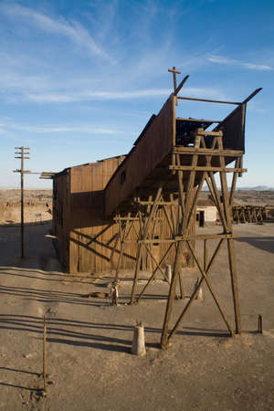 In 1872, the Guillermo Wendell Nitrate Extraction Company founded the saltpeter works of Santa Laura, while the region was still a part of Peru. In the same year, James Thomas Humberstone founded the "Peru Nitrate Company", establishing the works of "La Pの写真素材