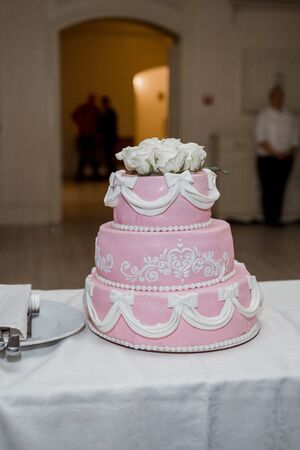 a wedding cake with wedding decorの写真素材