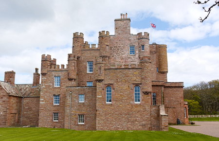 The Castle of Mey is located in the far northeast of Scotland near John o'; Groats in the county of Caithness. This photo shows the front of the castle.のeditorial素材