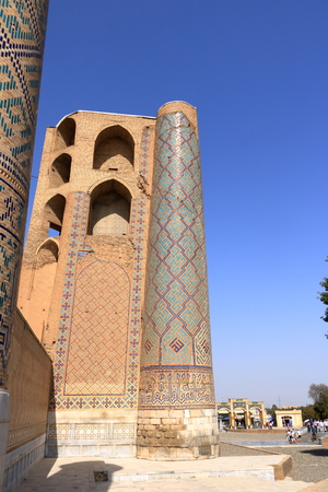 September 26 2019 - Samarkand, Uzbekistan: Remains of the Bibi Khanum Mosque and its blue domeのeditorial素材