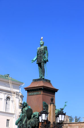 May 25 2022 - Helsinki in Finland: Garden and statue of Alexander II, at Senaatintori, Senate Squareのeditorial素材