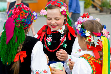 LOCHOW, POLAND -JUNE 25, 2011  The International Folklore Meetings  Kupalnocka  is a festival, which is listed in the calendar of cultural events Mazovia as colorful artists and public meetings devoted to the exploration and promotion of folklore  JUNE 25のeditorial素材