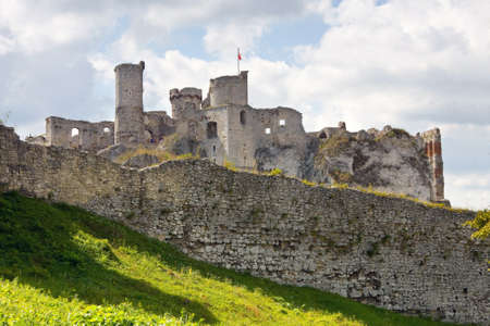 The old castle ruins of Ogrodzieniec fortifications, Poland. のeditorial素材