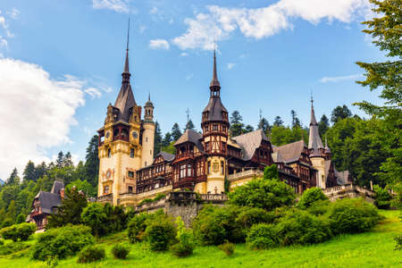 Peles castle, Sinaia, Romania のeditorial素材