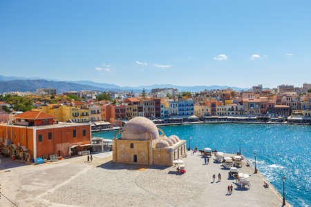 Chania, Crete - 25 Maj, 2016: Aerial view of the old harbor in Chania, Greece. Chania is the second largest city of Creteのeditorial素材