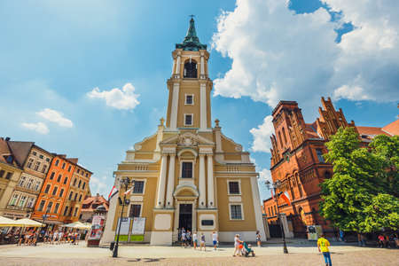 Torun, Poland - June 01, 2018: Main square in old town of Torun. Torun is birthplace of the astronomer Nicolaus Copernicus.のeditorial素材