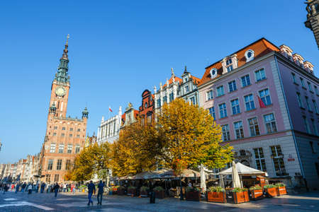 Gdansk, Poland, October 14, 2018: People on the Long Lane  in Gdansk, Polandのeditorial素材