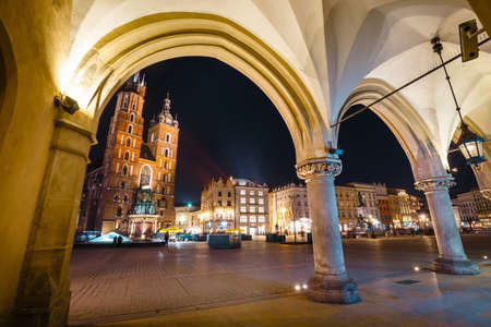 Krakow, Poland, February 16, 2019: St. Mary's Church at night in Krakow, Polandのeditorial素材