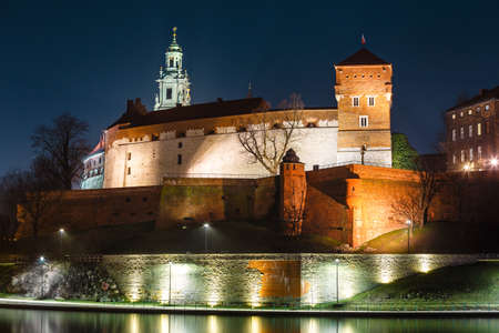 Wawel Castle in Krakow seen from the Vistula boulevards. Krakow is the most famous landmark in Polandのeditorial素材