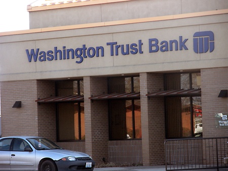 SPOKANE/WASHINGTON STATE /USA _ Washington Trust Bank branch 7 March 2011 のeditorial素材