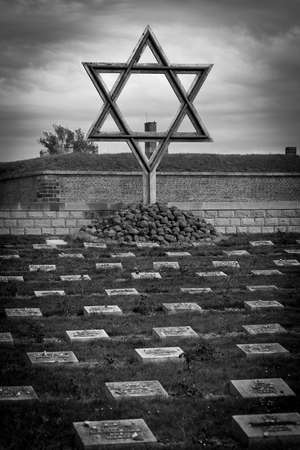 Cemetery in front of the concentration campin in Terezin, Czech Republic.のeditorial素材