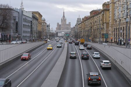 Traffic in the center of Moscow in weekend on Sadovoe ring near Mayakovskaya metro stationのeditorial素材