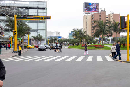 LIMA, PERU - SEP 08TH 2019: Traffic view in the city of Lima, Peruのeditorial素材