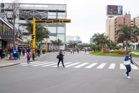 LIMA, PERU - SEP 08TH 2019: Traffic view in the city of Lima, Peruのeditorial素材