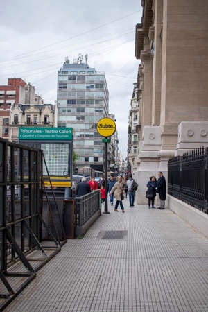BUENOS AIRES - 15TH OCT 2019: People walking through the streets of the city of Buenos Aires in Argentina.のeditorial素材