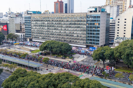 Buenos Aires, Argentina - 09th Jun 2022: Group of socialist people marching on Av. 9 de Julio in the city of Buenos Airesのeditorial素材