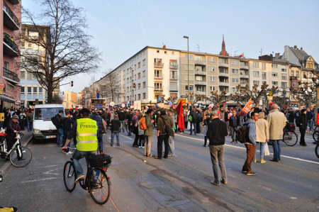 FRANKFURT, GERMANY - MARCH 18, 2015: Crowds of protesters, Demonstration Blockupyのeditorial素材