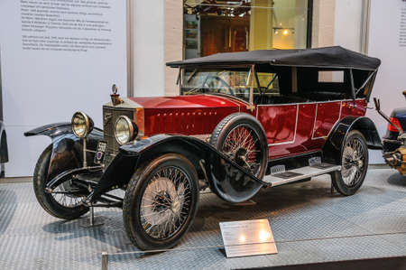 DRESDEN, GERMANY - MAI 2015: Simson Supra SO 1925 in Dresden Transport Museum on Mai 25, 2015 in Dresden, Germanyのeditorial素材