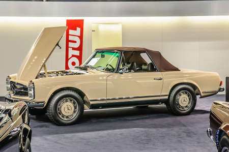 FRANKFURT - SEPT 2015: 1969 MERCEDES-BENZ 280SL PAGODA cabrio BRABUS CLASSIC presented at IAA...