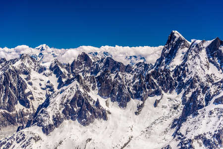 Snowy mountains in Chamonix, Mont Blanc, Haute-Savoie, Alps Franceの写真素材