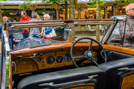 BADEN BADEN, GERMANY - JULY 2019: wooden interior of Crewe Rolls-Royce BENTLEY R TYPE cabrio 1953, oldtimer meeting in Kurpark.のeditorial素材