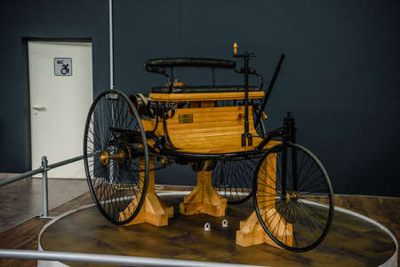 SINSHEIM, GERMANY - MAI 2022: Benz patent motor car Model 1 1886.のeditorial素材