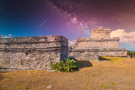 The castle, Mayan Ruins in Tulum, Riviera Maya, Yucatan, Caribbean Sea Mexico with Milky Way Galaxy stars night sky.の素材 [FY310194511894]