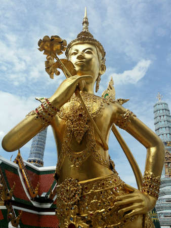 Golden statue in Thai temple wat phra kaeoの素材