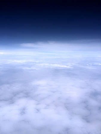 Cloudy blue sky の素材