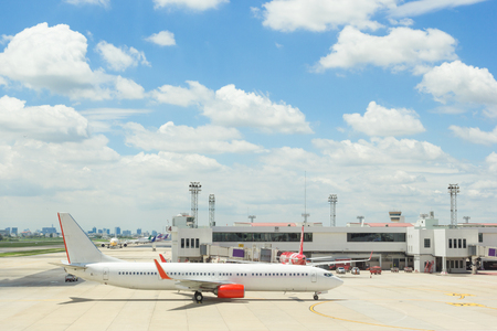 October 25, 2015: Planes at Don Muang Airport in Bangkok, Domestic Airport in Thailandのeditorial素材