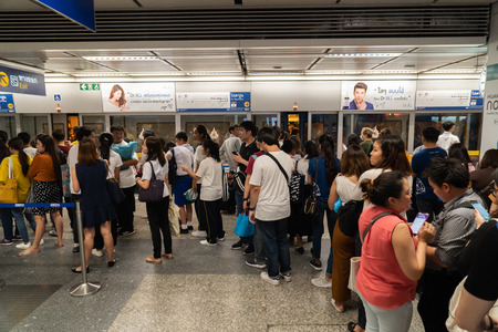 BANGKOK THAILAND - JULY 25, 2019: Crowded passengers in MRT subway train barriers in Bangkok Thailandのeditorial素材