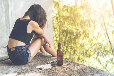 Alcoholism, Alcoholism issueの写真素材