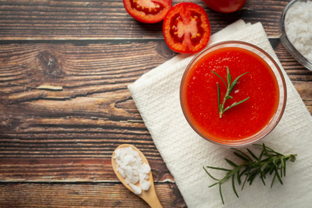 fresh tomato juice ready to serveの写真素材