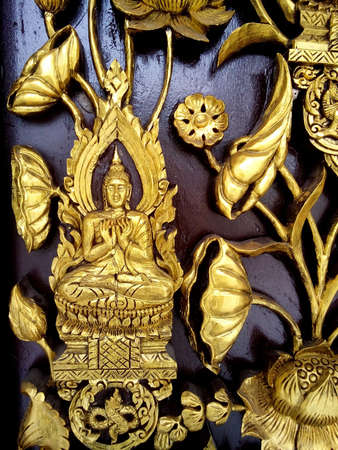 The art of carving Buddha in Thailand.の素材