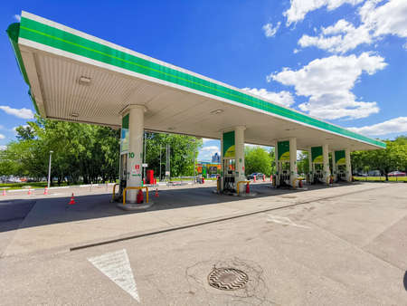 Moscow. Russia. May 30, 2022. Empty gas station BP on a sunny day.のeditorial素材