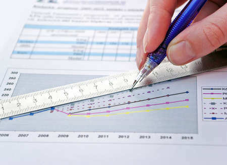 Scatching graph with pencil
