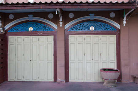 Asia old wood door texture vintage styleの写真素材