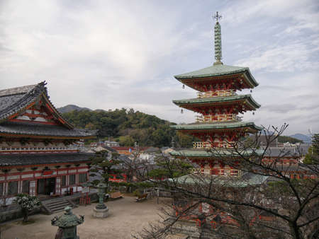 5 storey wooden pagoda at KÅsan-ji Temple Hiroshima Japanのeditorial素材