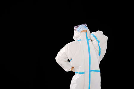a Female doctor in medical protective clothing