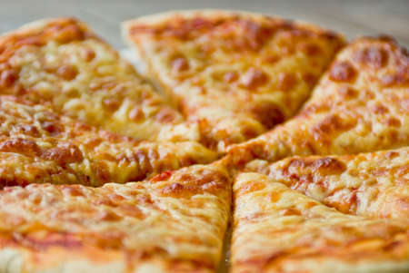 Macro shot of a pizza at a picnicの写真素材
