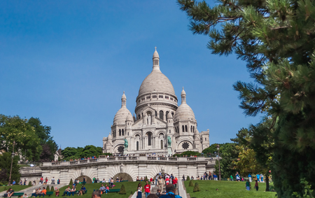 Sacred Heart Cathedral, Paris, Franceのeditorial素材