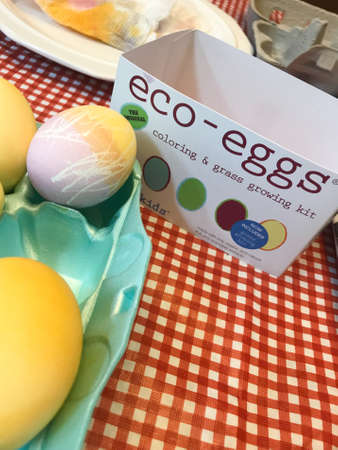 WOODBRIDGE, NEW JERSEY / USA - April 20, 2019: Eggs are dyed naturally, using a natural eye coloring by eco-eggs. Illustrative editorial image.のeditorial素材