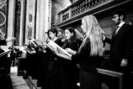 Rome-Italy-7 September 2017-Pilgrimage for the tenth anniversary of the Summorum Pontificum, singers of Gregorian sacred music during the various celebrations.のeditorial素材