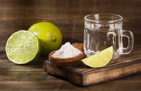 Water, baking and lemon - Citrus Ã latifoliaの写真素材