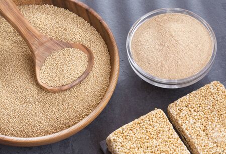Organic amaranth seeds and cereal bar - Amaranthusの写真素材