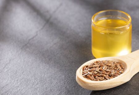 Seeds and linseed oil - Linum usitatissimumの写真素材