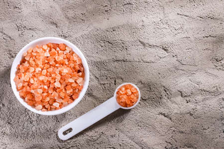 Fine-grain pink Himalayan salt and crystals - Text space