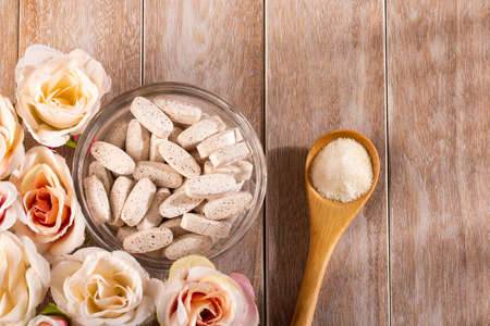 Pills and collagen protein powder - Hydrolyzed.の写真素材